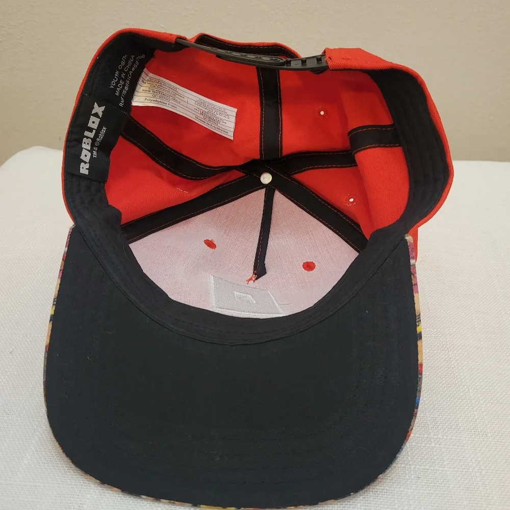 ROBLOX Red Cap - Picture 3 of 3